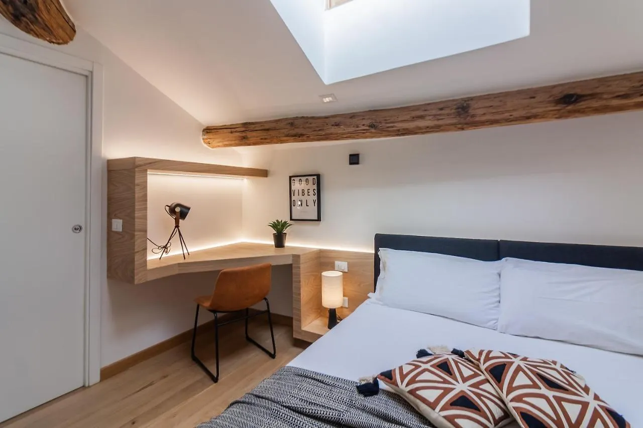 Casa Magenta Lejlighed Como 0*,  Italien