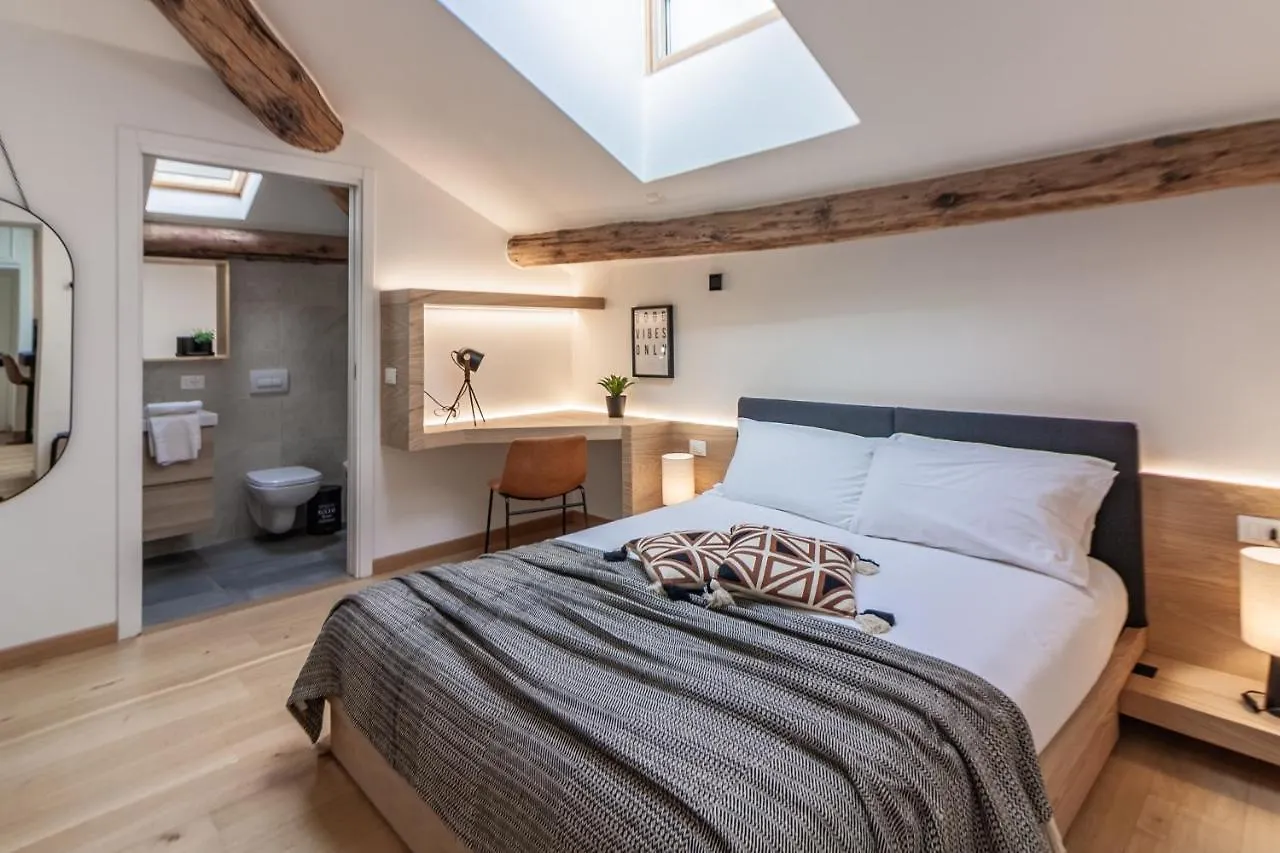 Casa Magenta Lägenhet Como